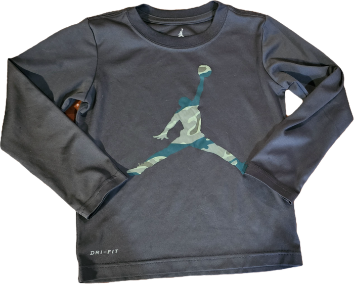 Nike Shirt 3-4yrs $7