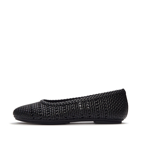 FitFlop DELICATO Woven PU Ballerinas featuring a woven faux-leather upper, classic ballet flat silhouette, and hidden Dynamicush™ cushioning.