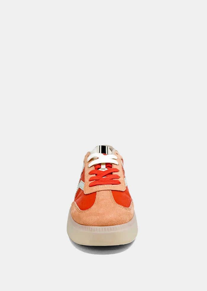 PEACHES