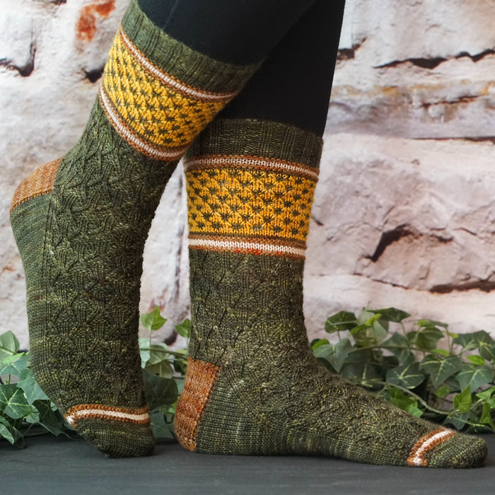 Socks of The Princess Bride by Paper Daisy Creations, Lisa Ross - KIT